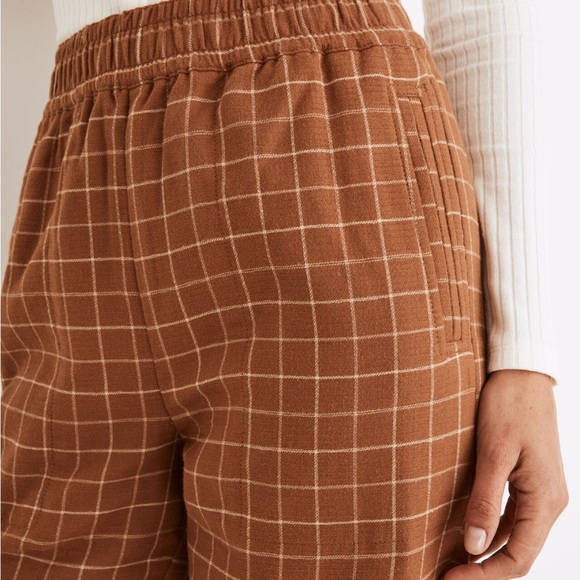 $82 Madewell Waffled Pull-On Check Pant in Brown - Picture 3 of 6